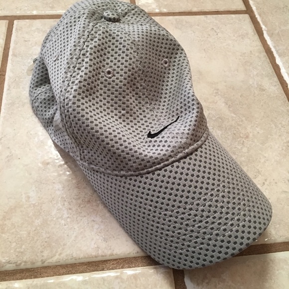 nike tailwind fit